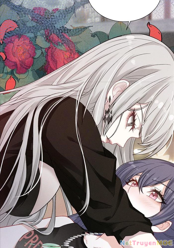 Đêm Tối Khẽ Hôn Tôi Chapter 1 - Trang 2